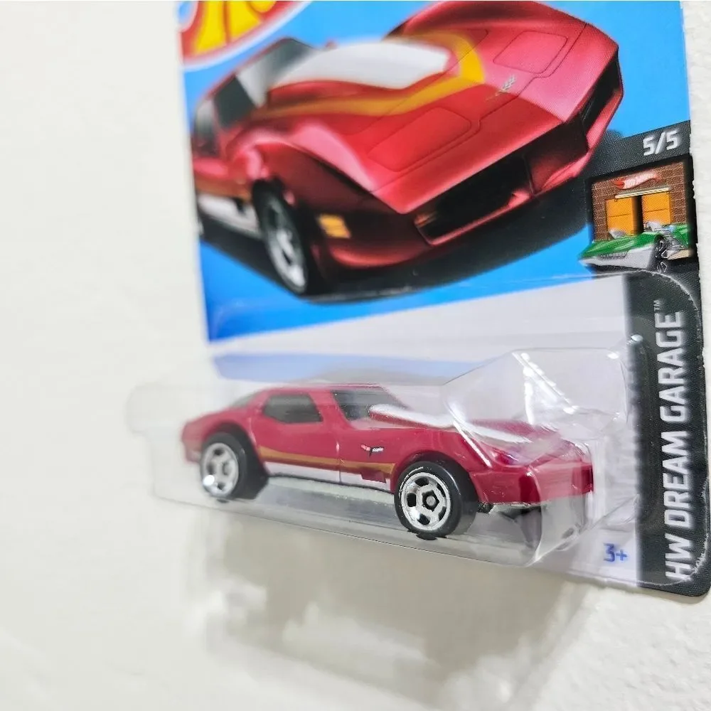 Hotwheels Red Corvette Stingray